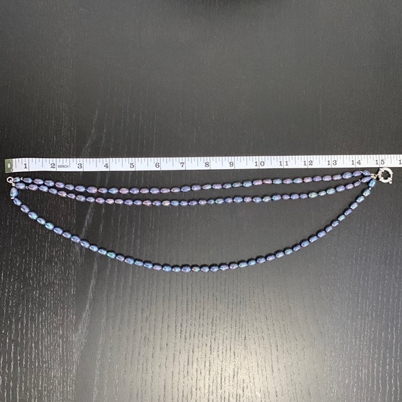 Three string purple fresh water pearl set. - Picture 8 of 11